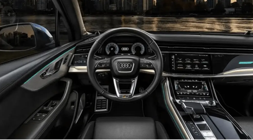 2025 audi q7 interior